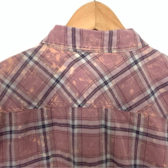 Amnesia Distressed Plaid Shirt - Picture 6 of 8